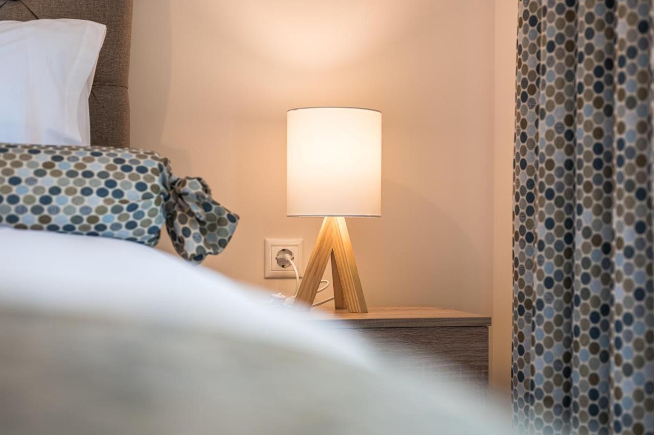 Effie'S Two Bedroom Apartment نافبليو المظهر الخارجي الصورة