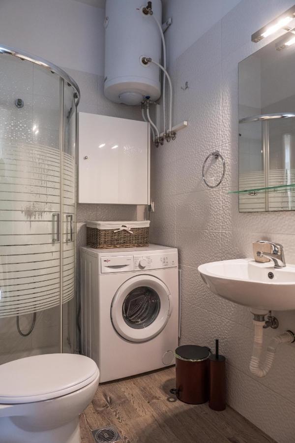 Effie'S Two Bedroom Apartment نافبليو المظهر الخارجي الصورة